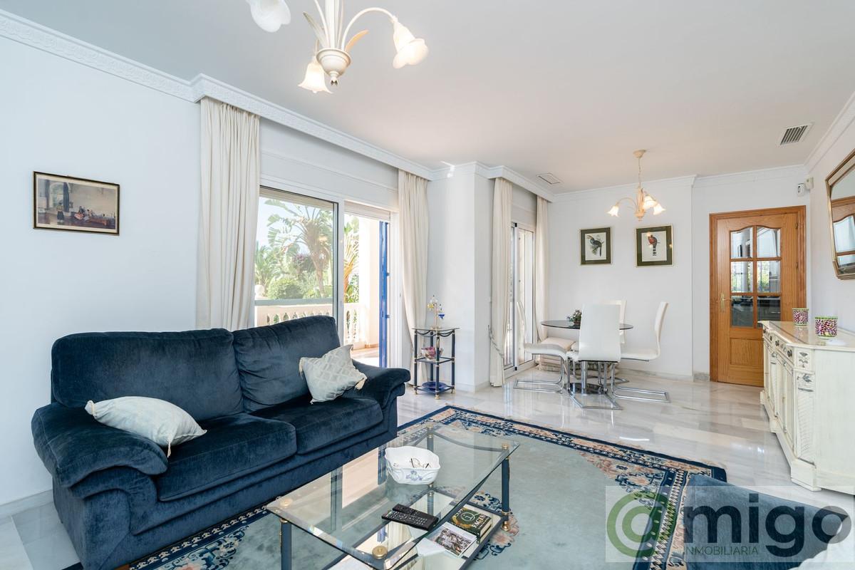 Venta de villa en Marbesa