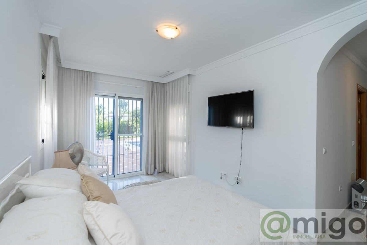 Venta de villa en Marbesa