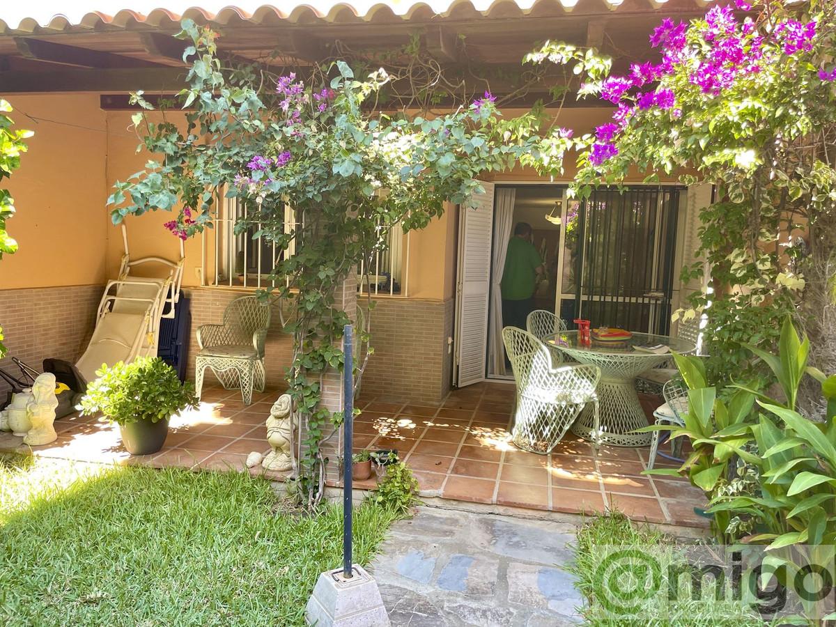 Venta de villa en Casares Playa