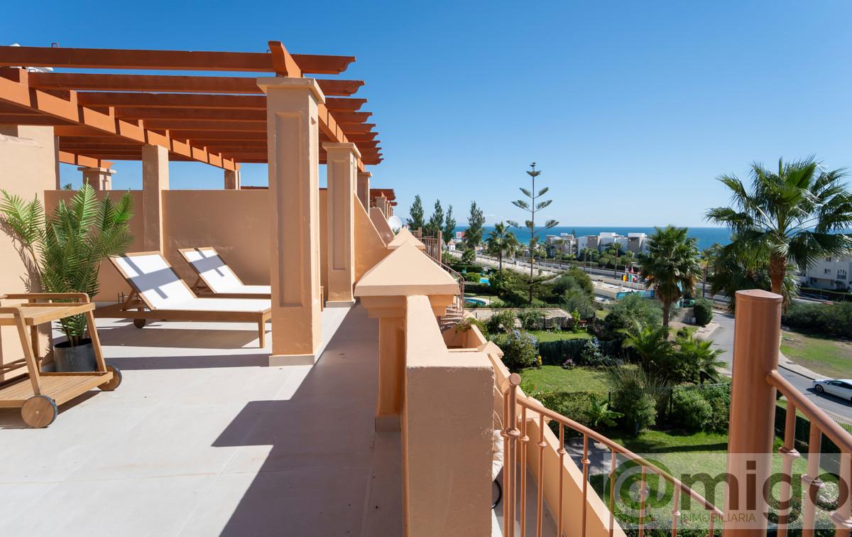 For sale of villa in Estepona