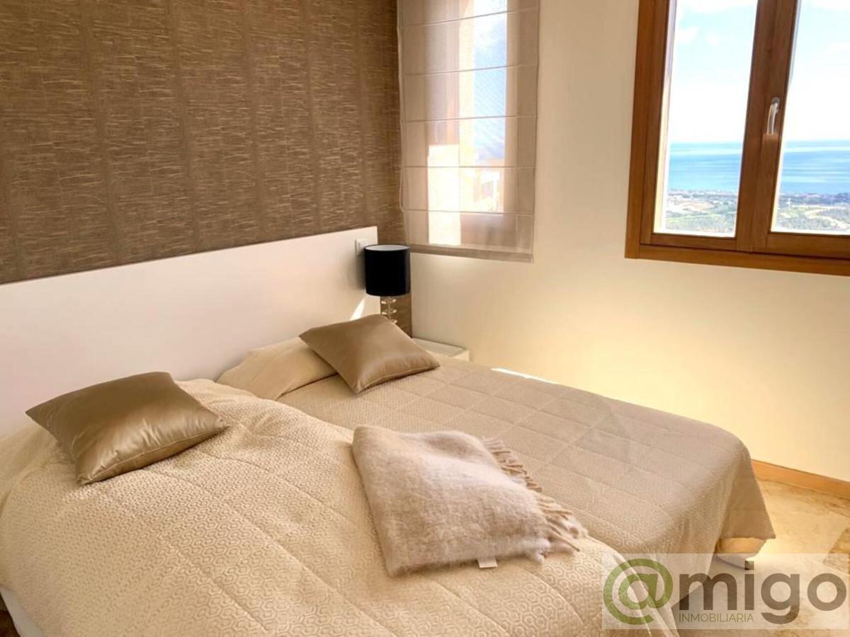 Продажа от

 Пентхаус на Marbella