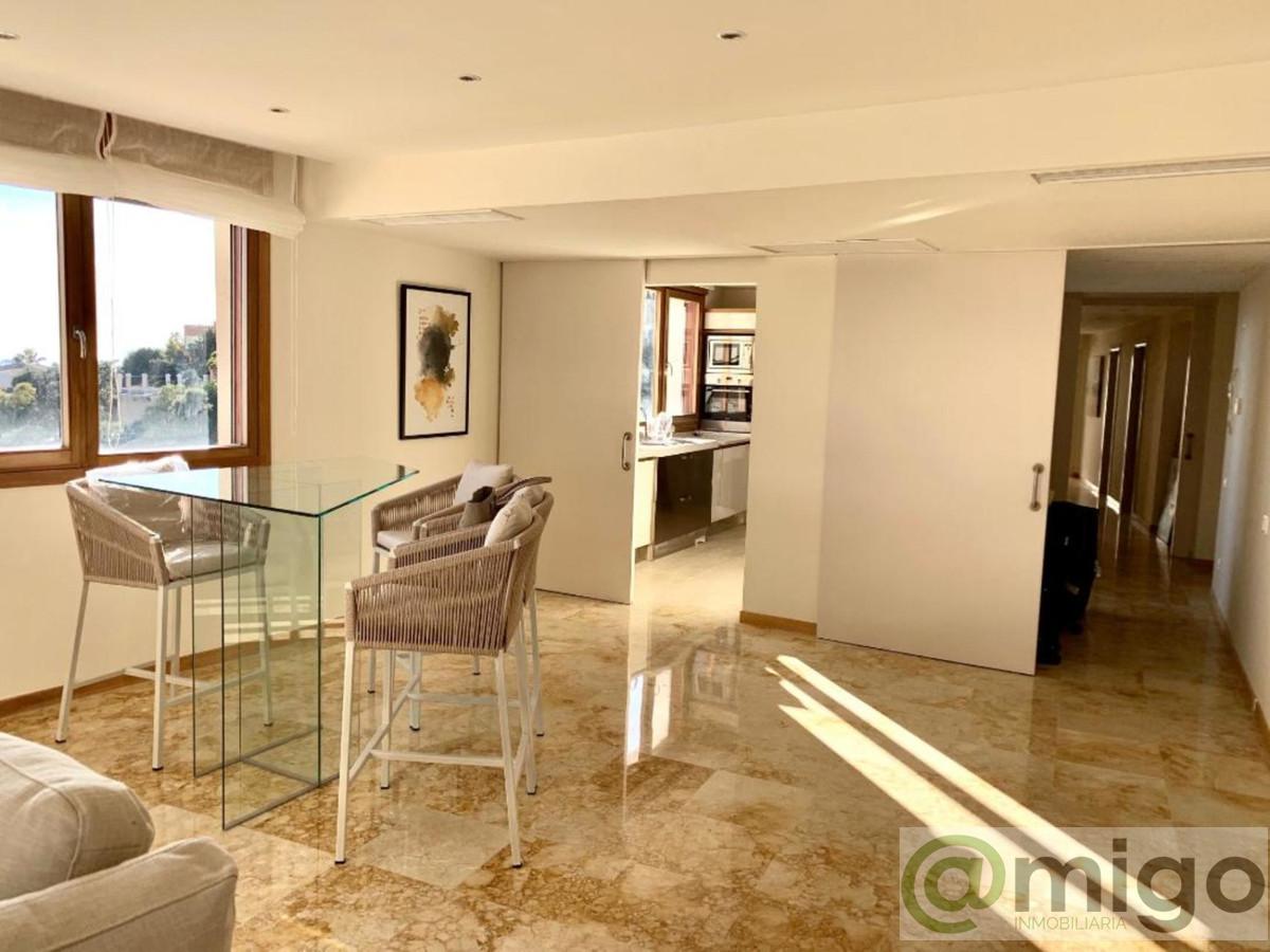 Продажа от

 Пентхаус на Marbella