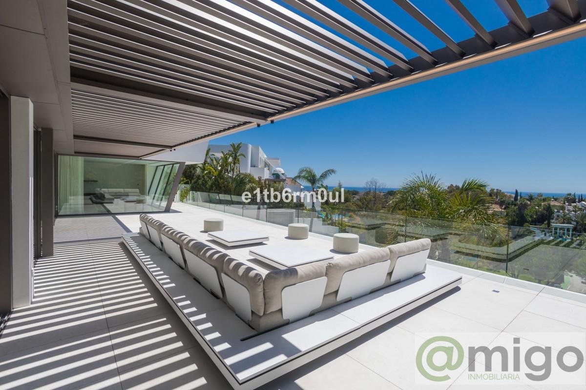 Продажа от

 Виллa на Marbella