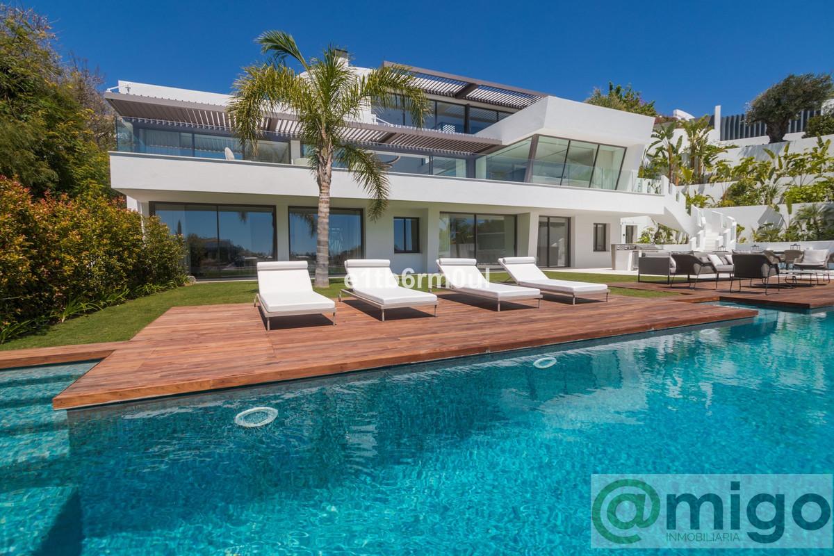 Продажа от

 Виллa на Marbella