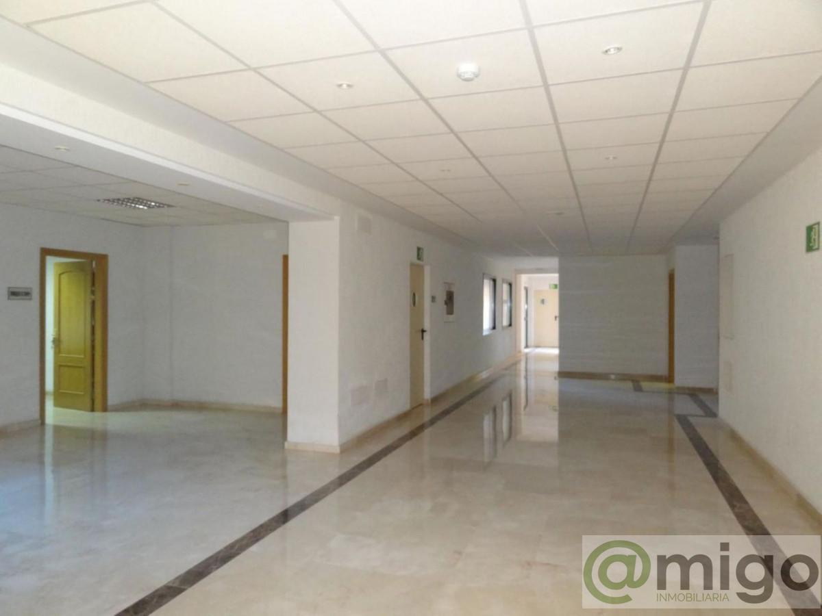 For sale of commercial in Málaga