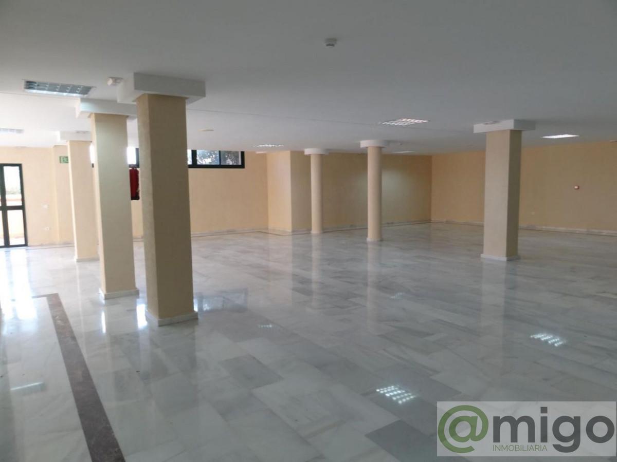 For sale of commercial in Málaga