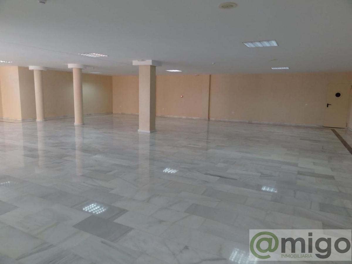 For sale of commercial in Málaga