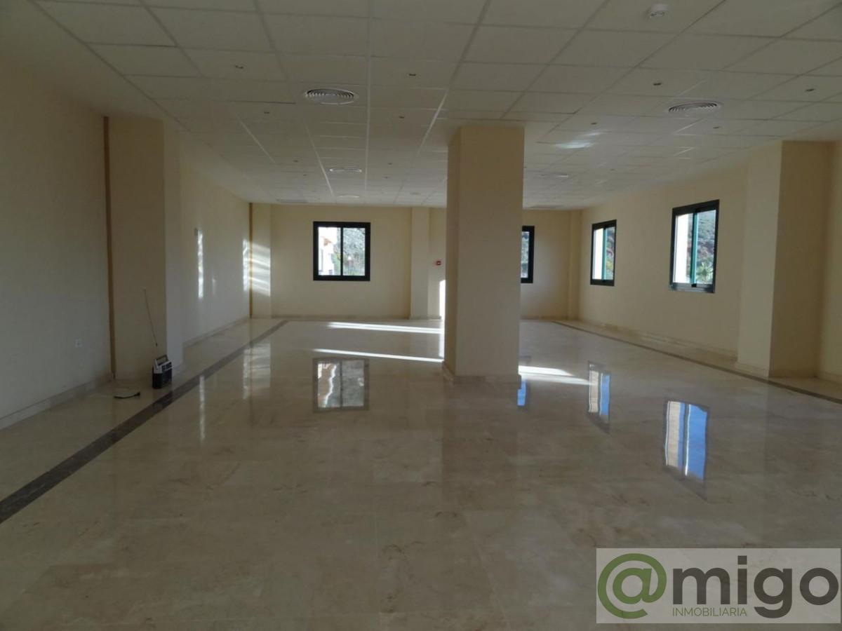 For sale of commercial in Málaga