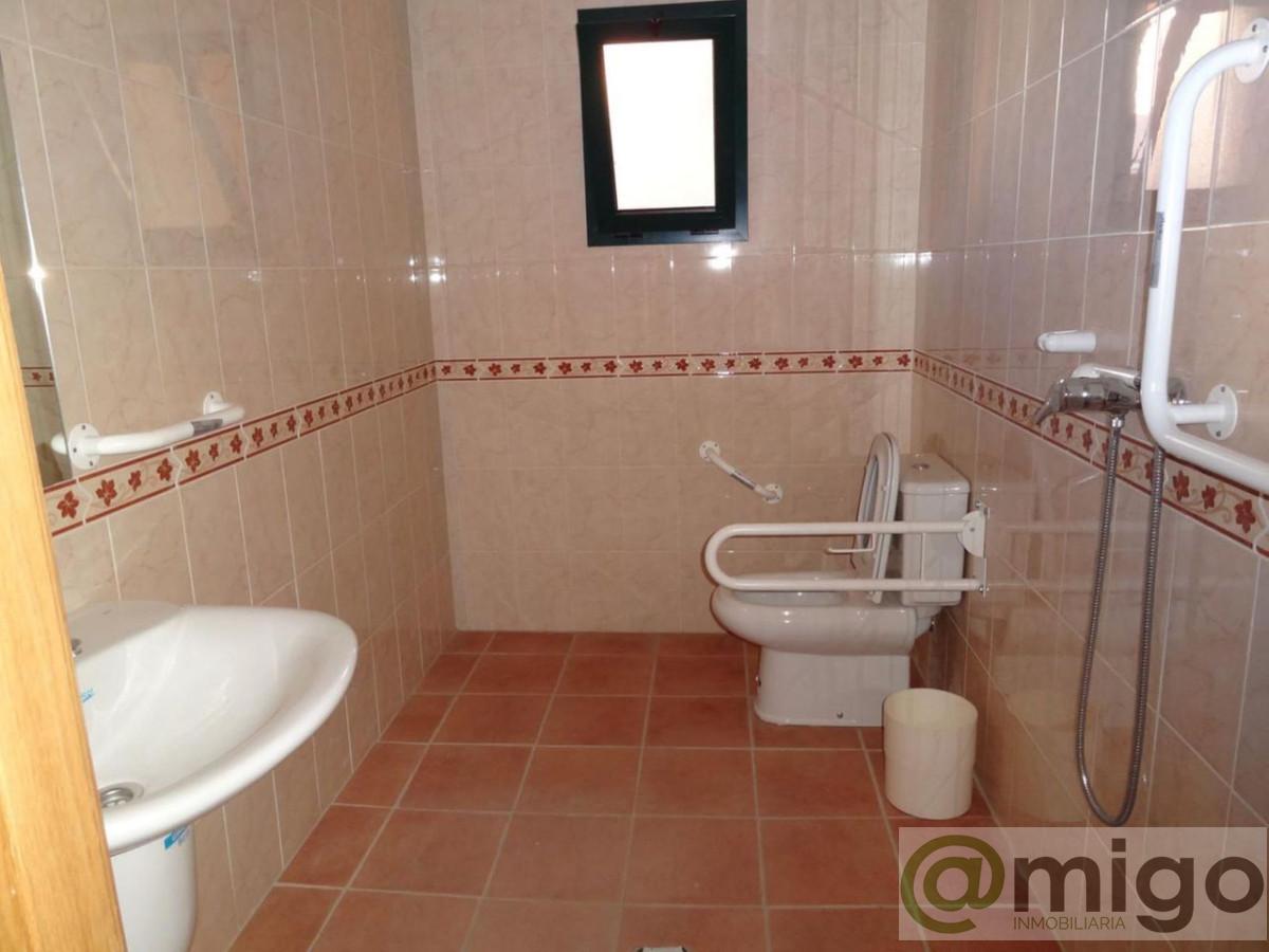 For sale of commercial in Málaga