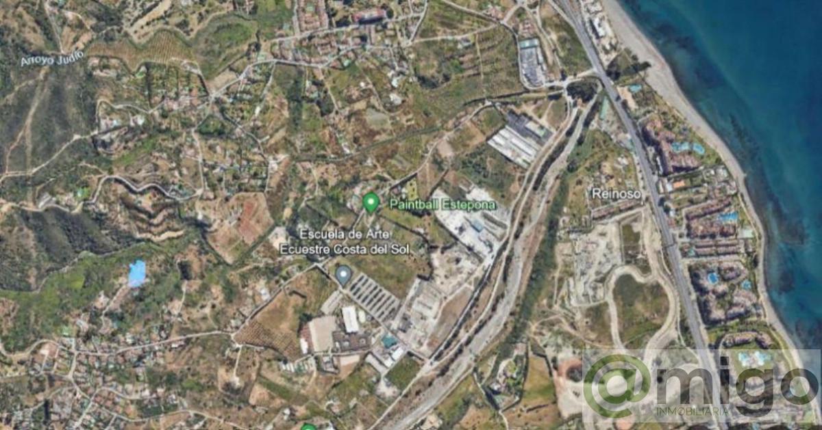 Venta de terreno en Estepona