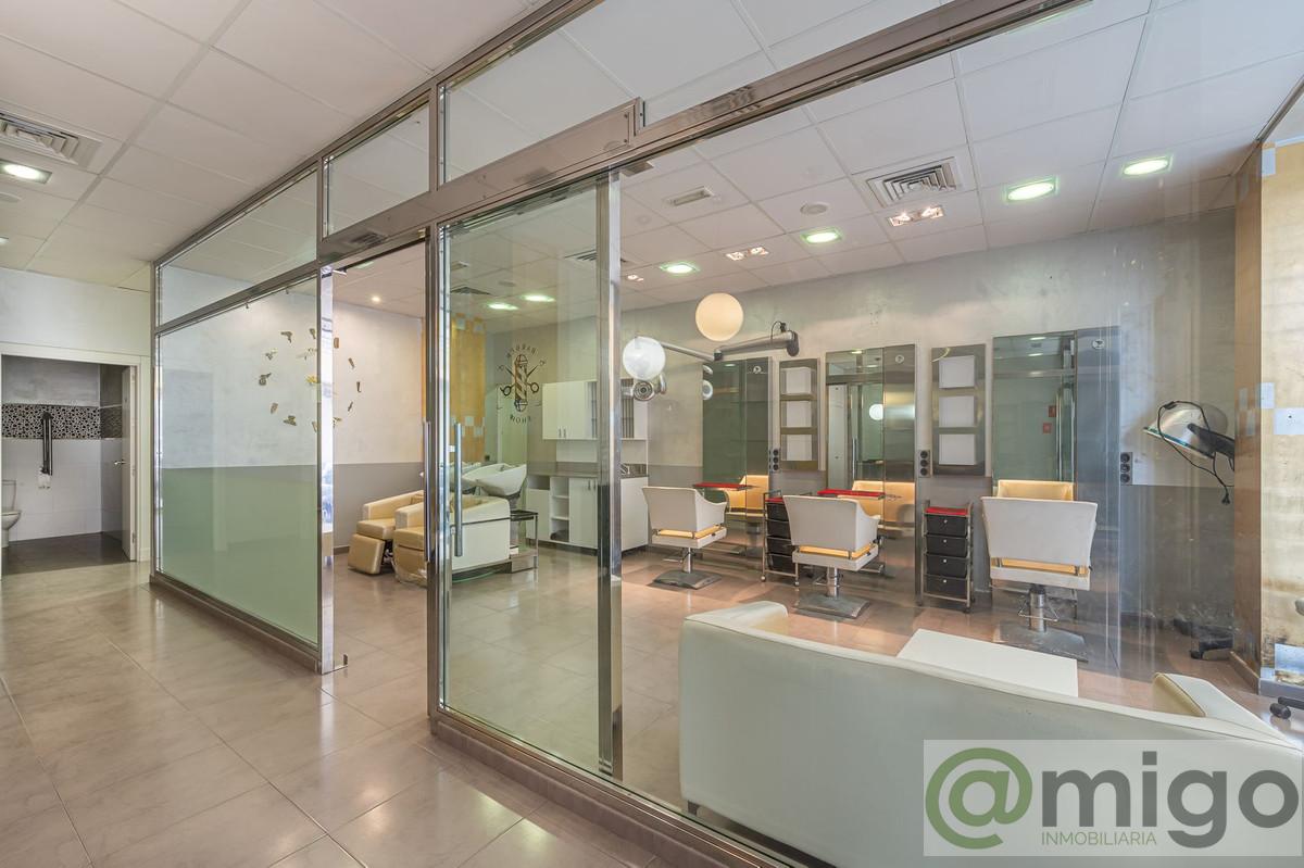 Venta de local en Estepona