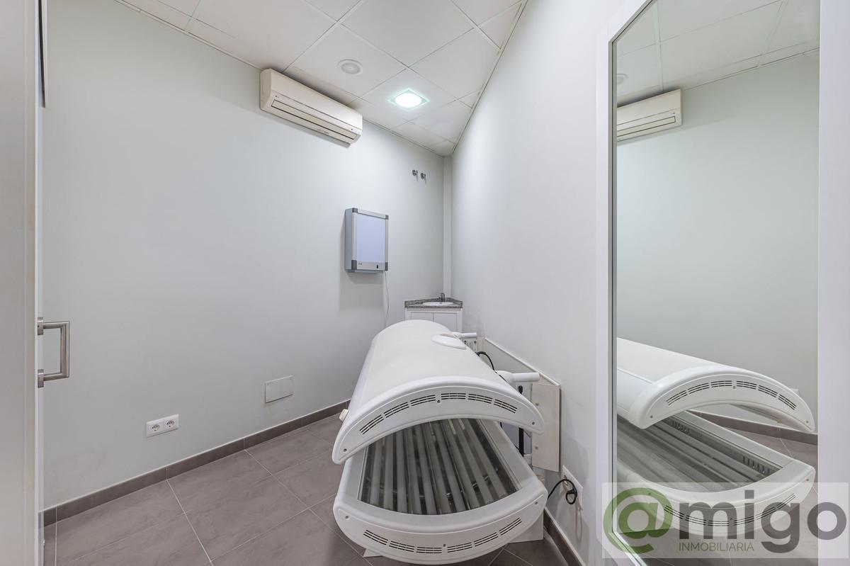 Venta de local en Estepona