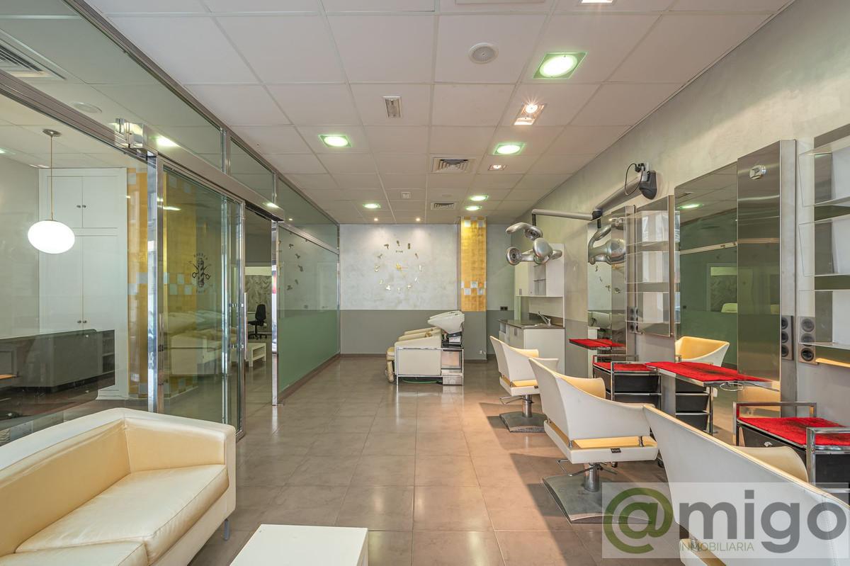 Venta de local en Estepona