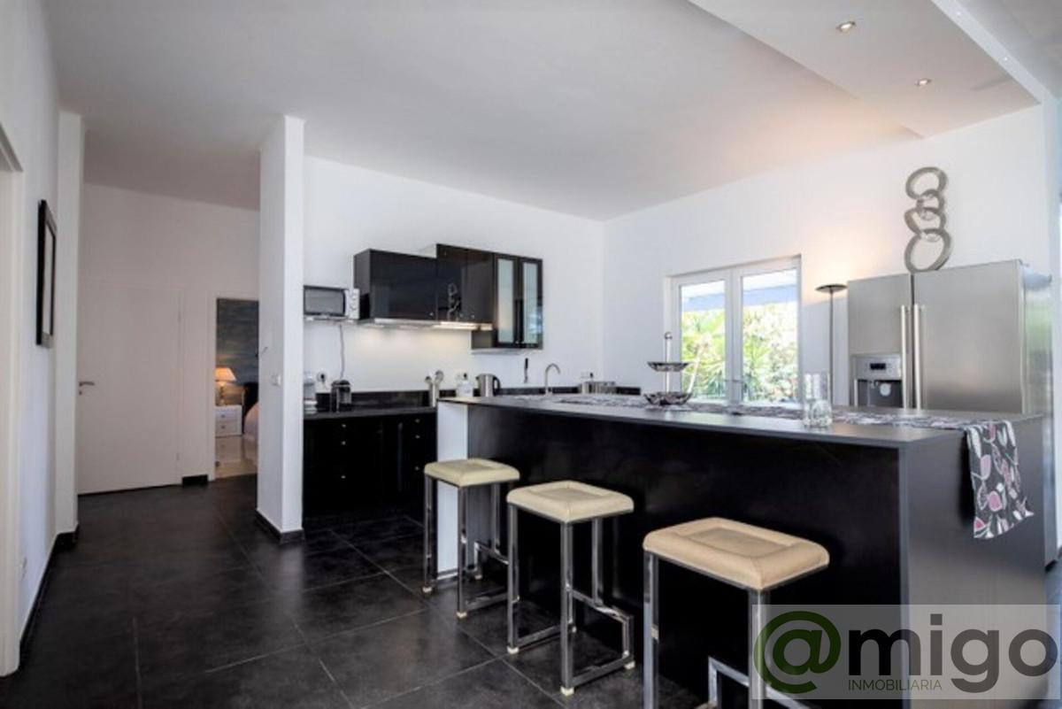 For sale of villa in Marbella