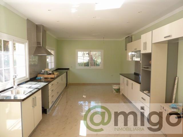 For sale of villa in Marbella