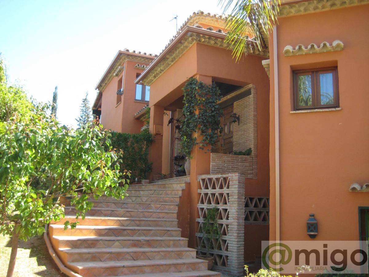 Продажа от

 Виллa на Marbella