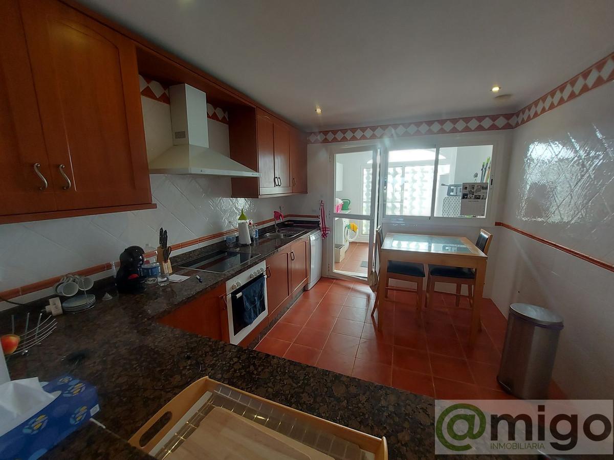 Venta de villa en La Duquesa