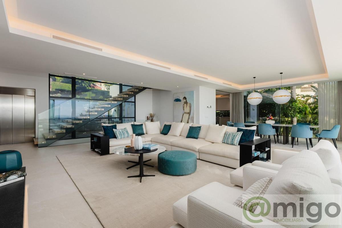 Venta de villa en El Paraiso