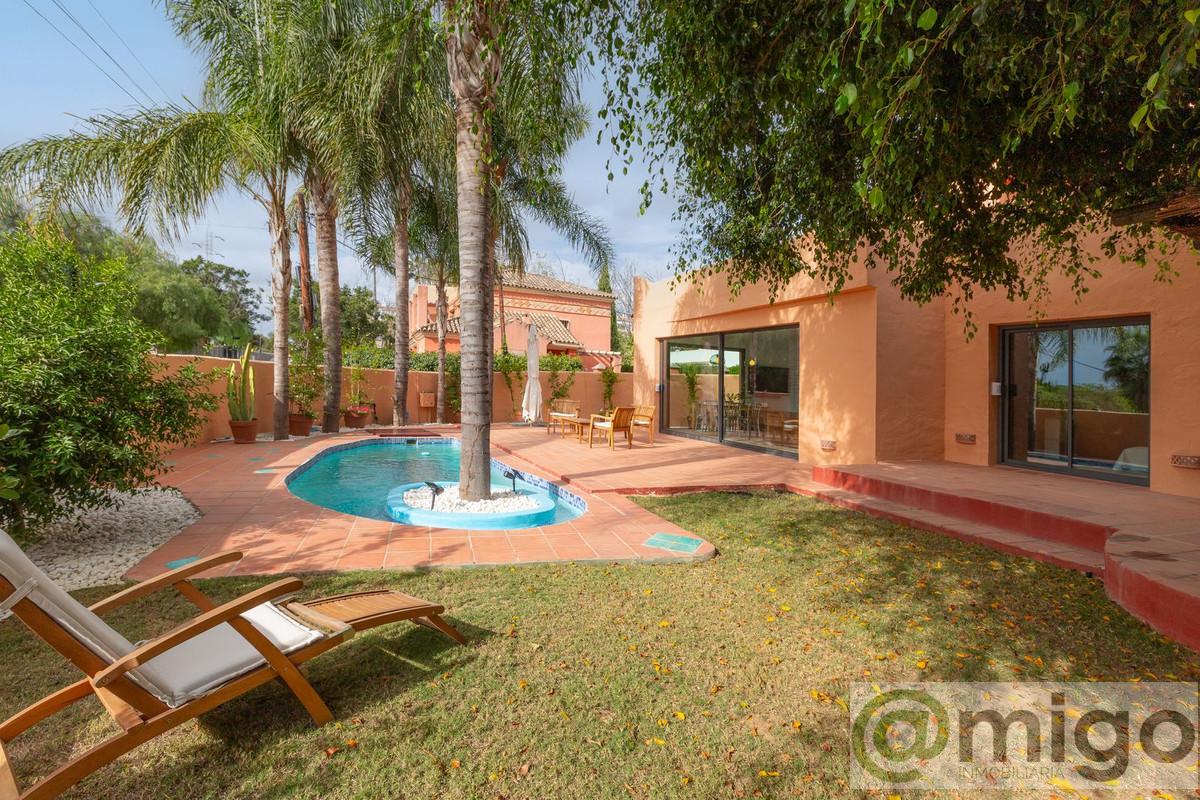 For sale of villa in Marbella