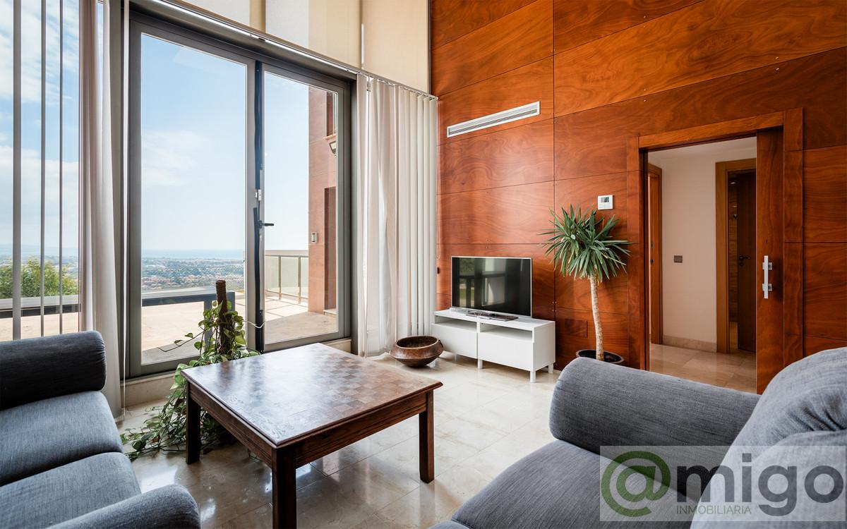 For sale of villa in Marbella