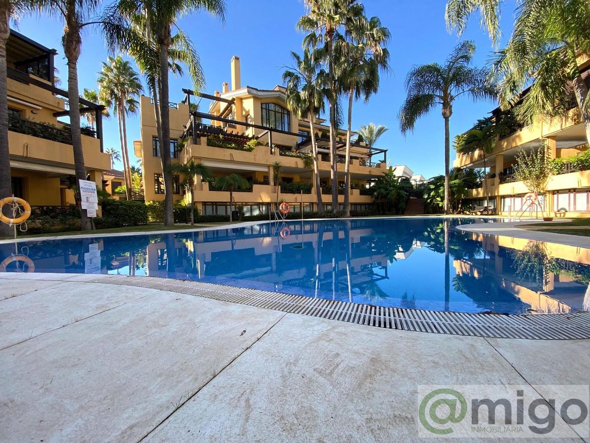 For sale of apartment in Marbella