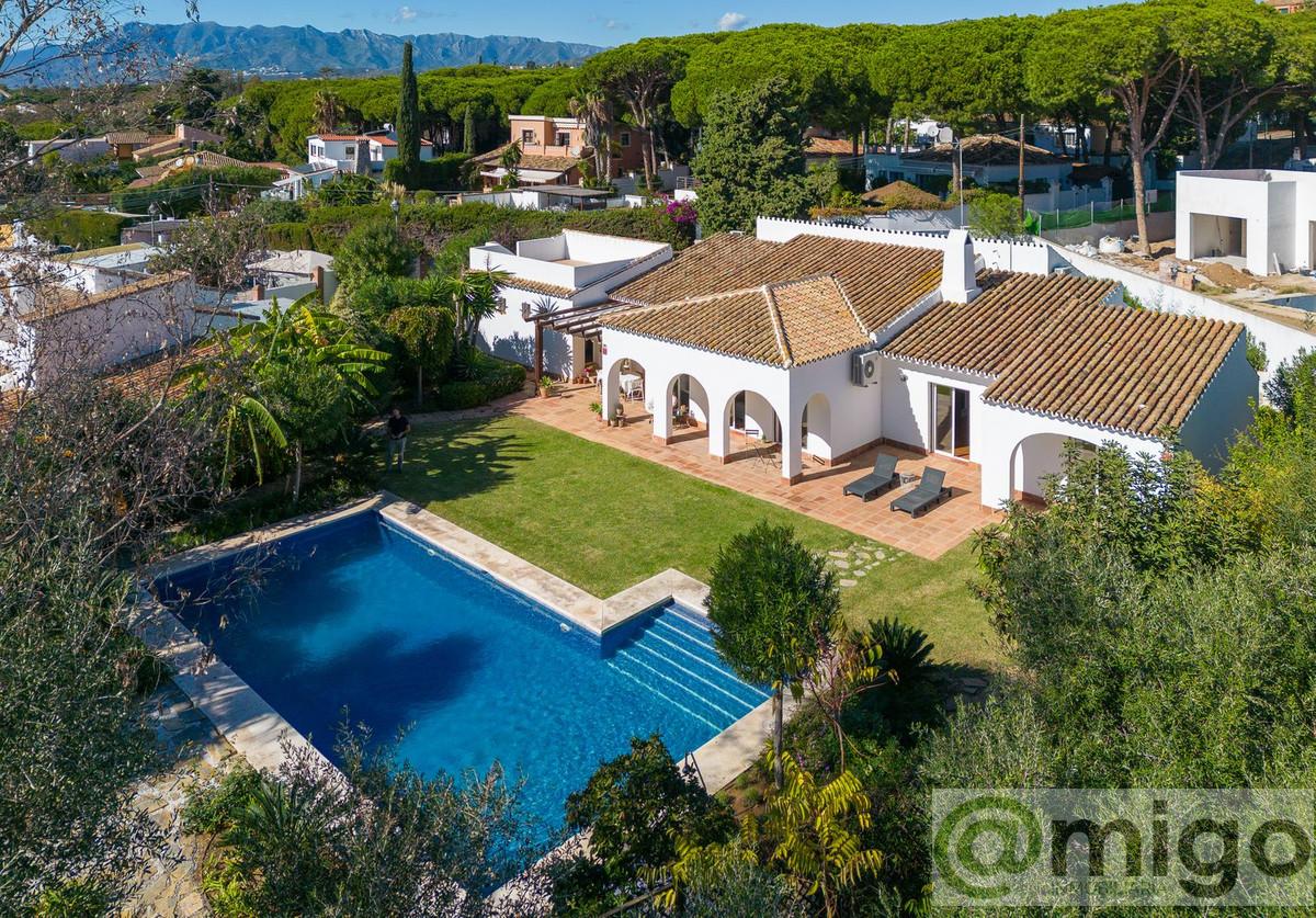 For sale of villa in Marbella