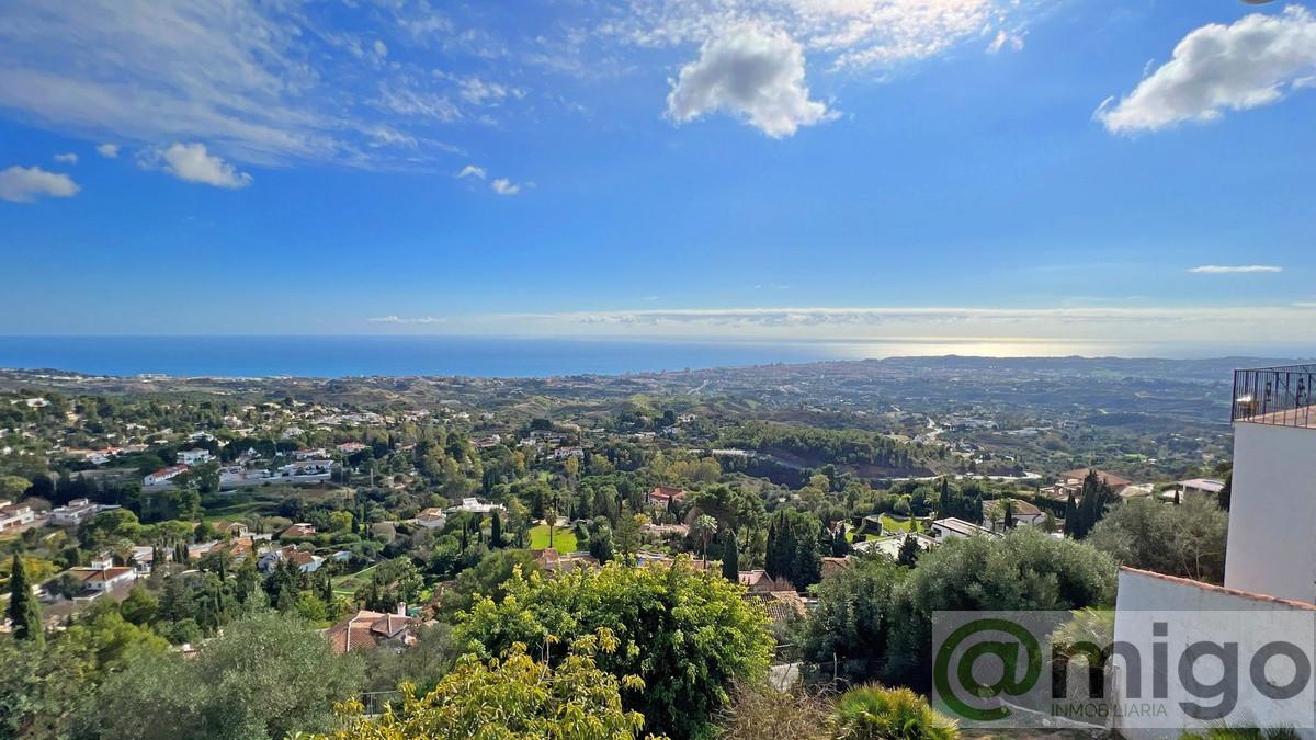 For sale of villa in Mijas