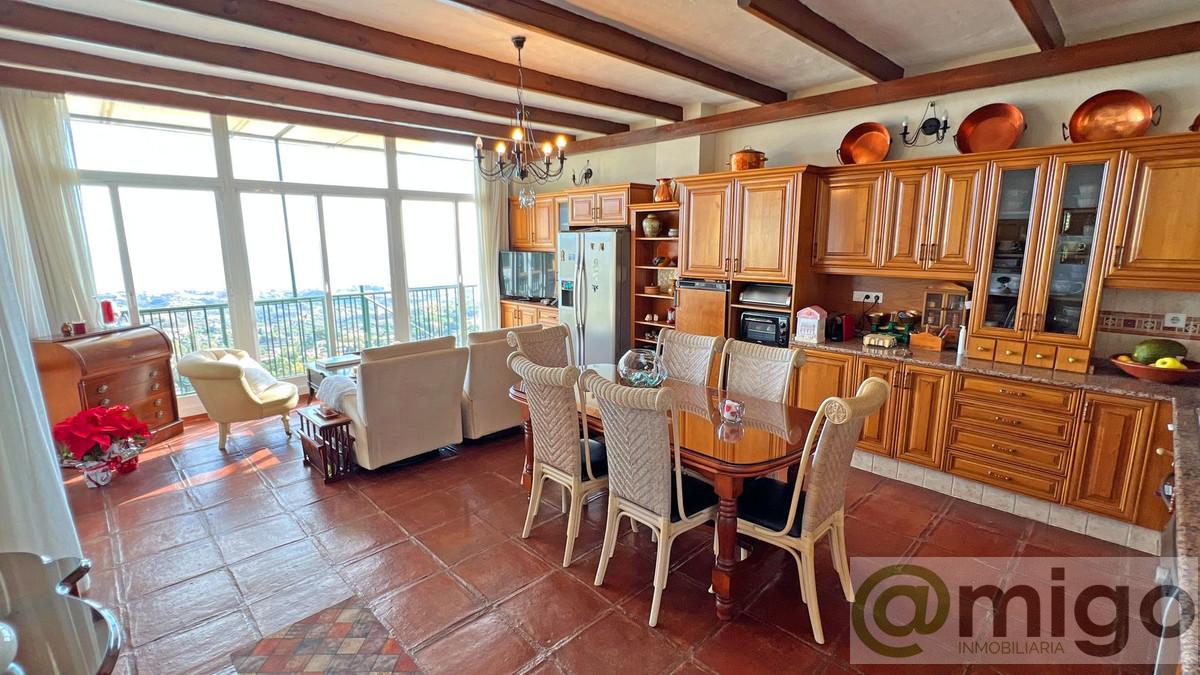 For sale of villa in Mijas