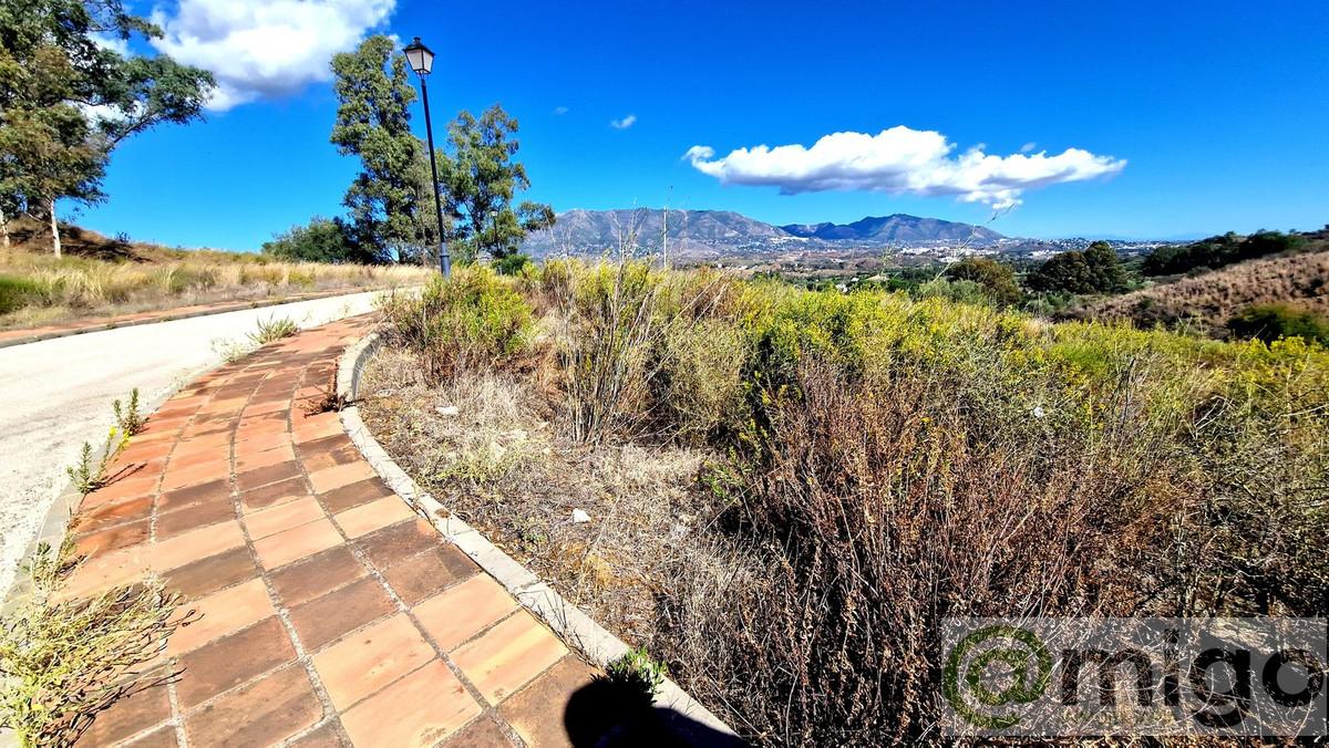 For sale of land in La Cala Golf