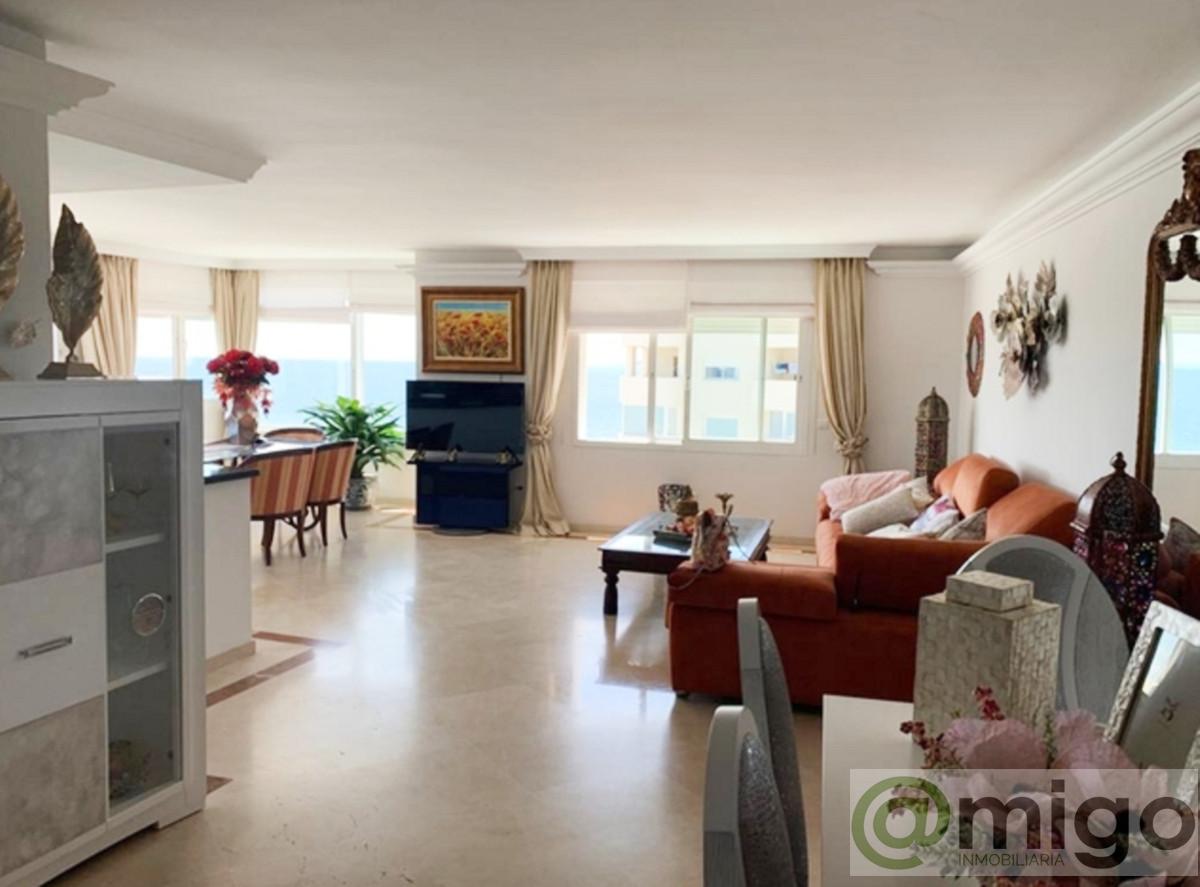 Venta de Ático en Estepona