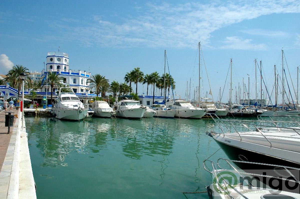 Venta de Ático en Estepona