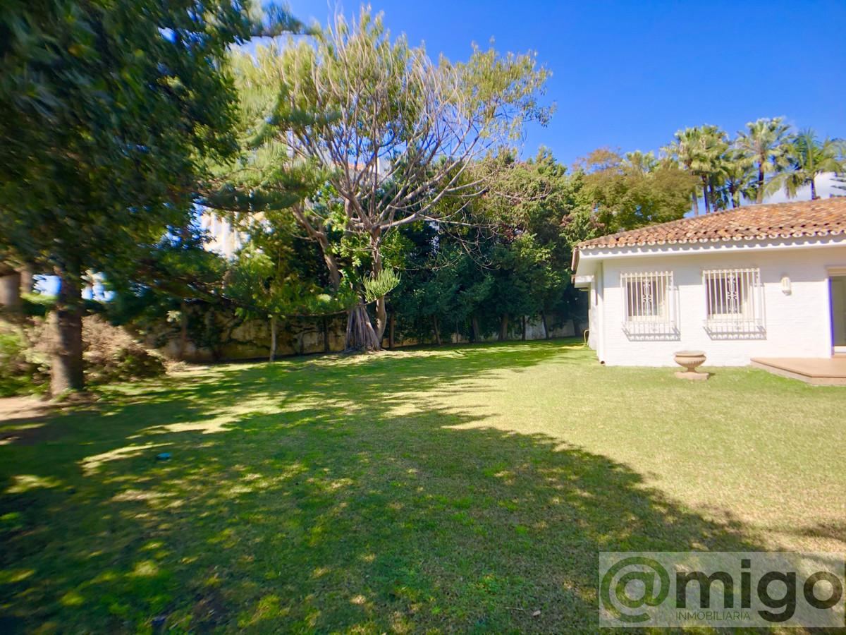 For sale of villa in Marbella
