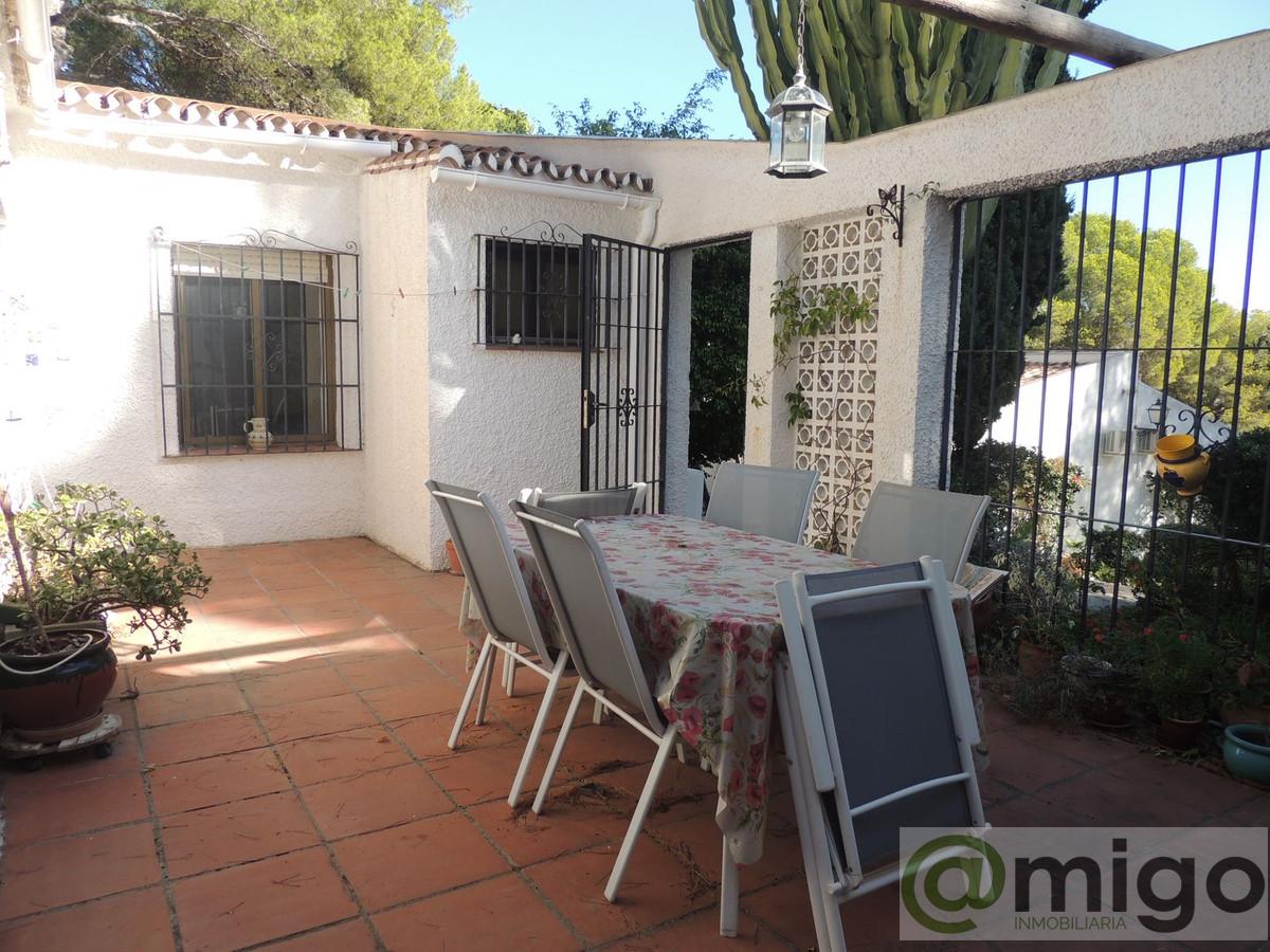 Venta de villa en Calahonda