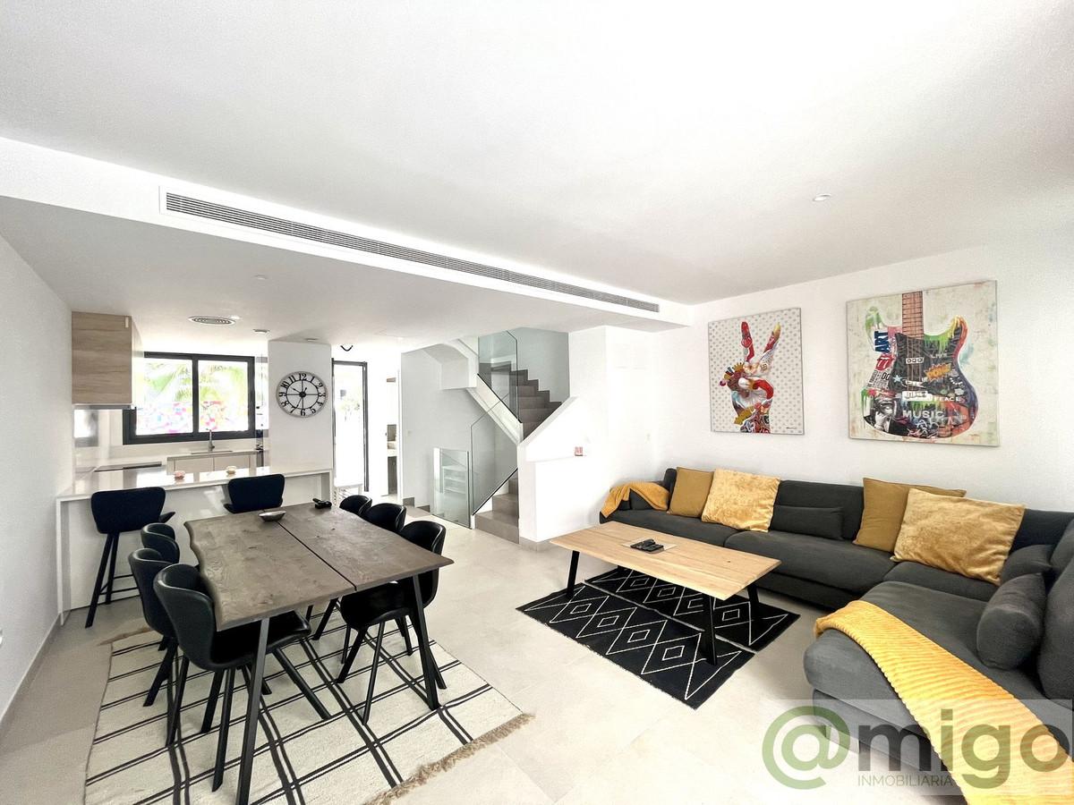 Venta de villa en Estepona