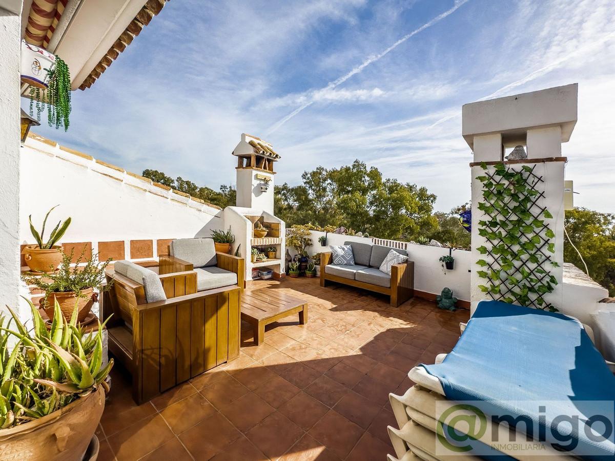 For sale of apartment in Calahonda