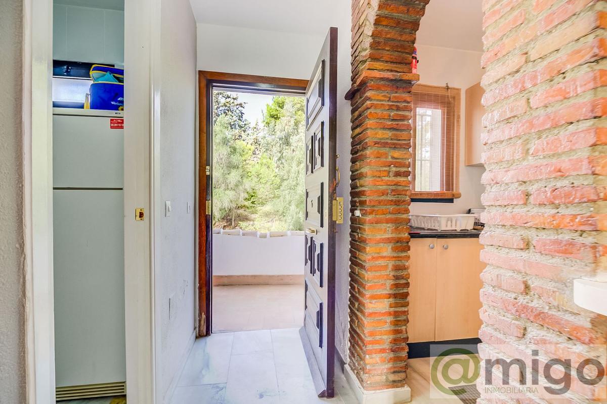 For sale of apartment in Calahonda