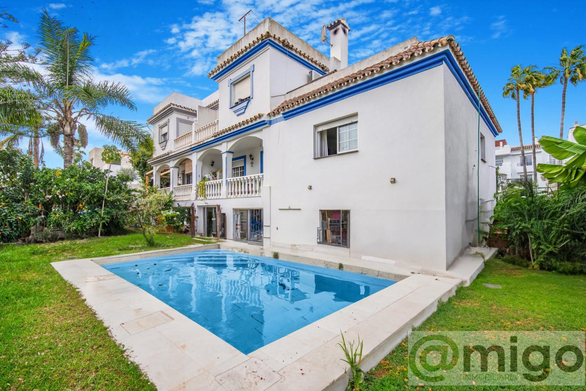 Venta de villa en Costalita
