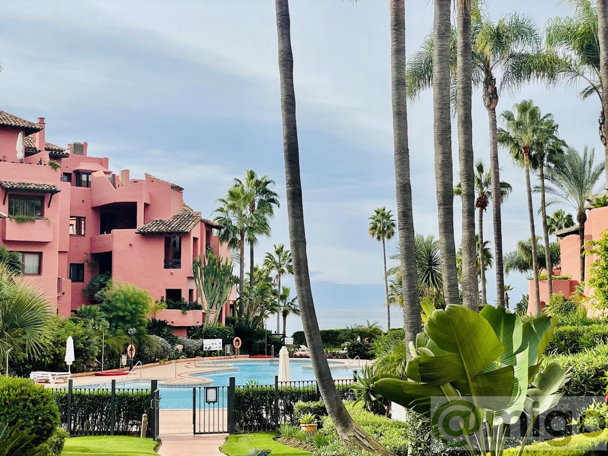 Продажа от

 Апартаменты на Estepona
