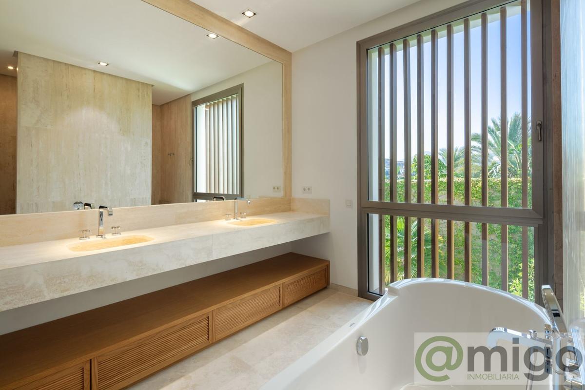 Venta de villa en Casares