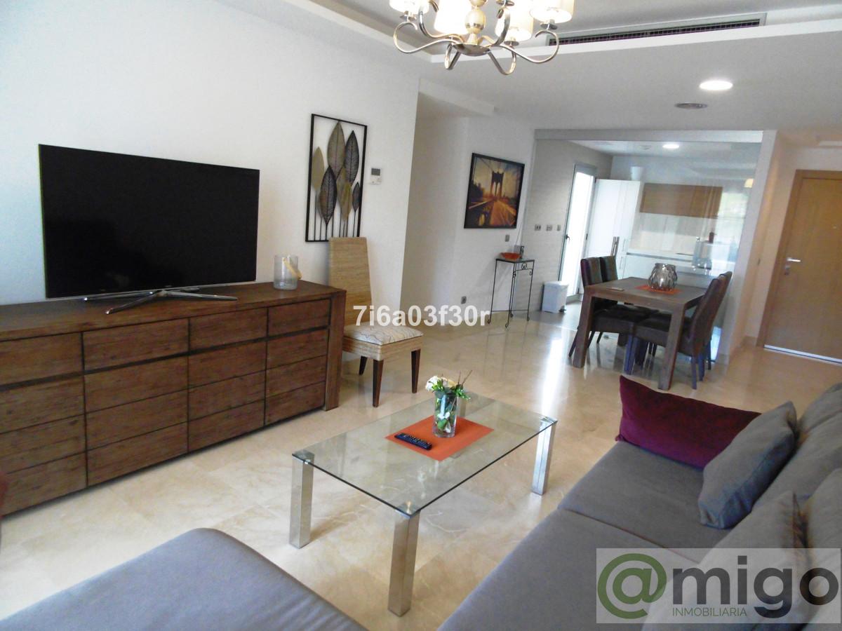 For sale of apartment in Marbella