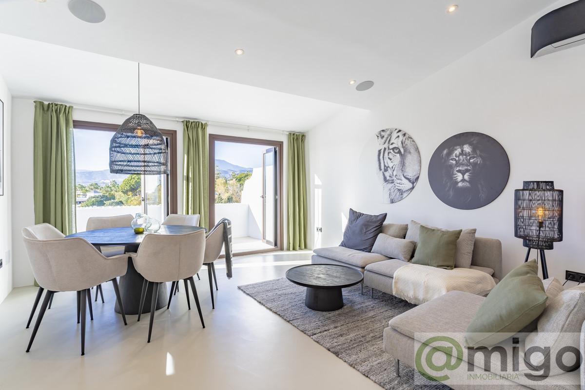 For sale of penthouse in Marbella