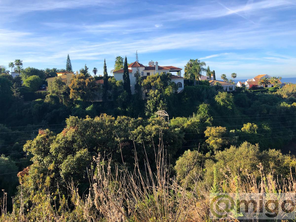 For sale of land in Marbella