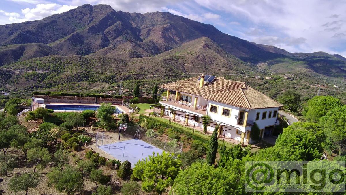 Venta de villa en Estepona