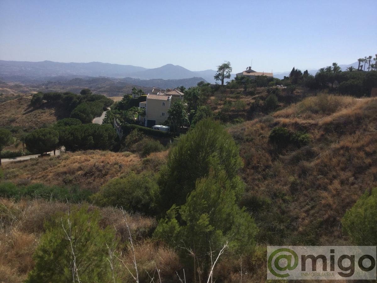 For sale of land in Mijas