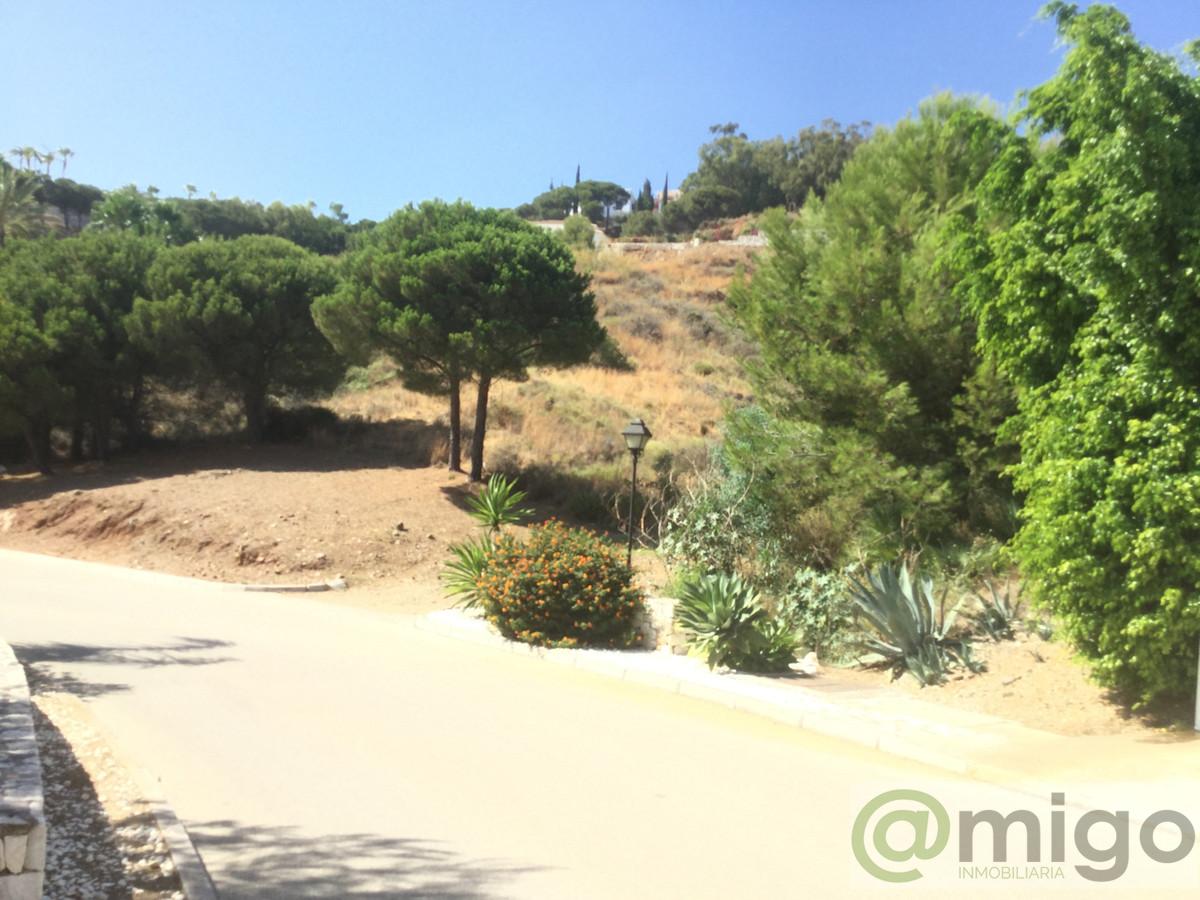 For sale of land in Mijas