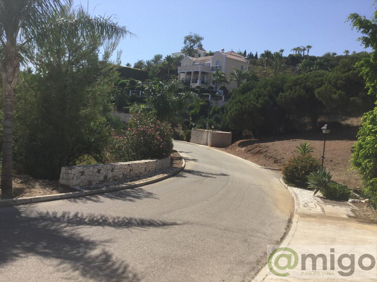For sale of land in Mijas