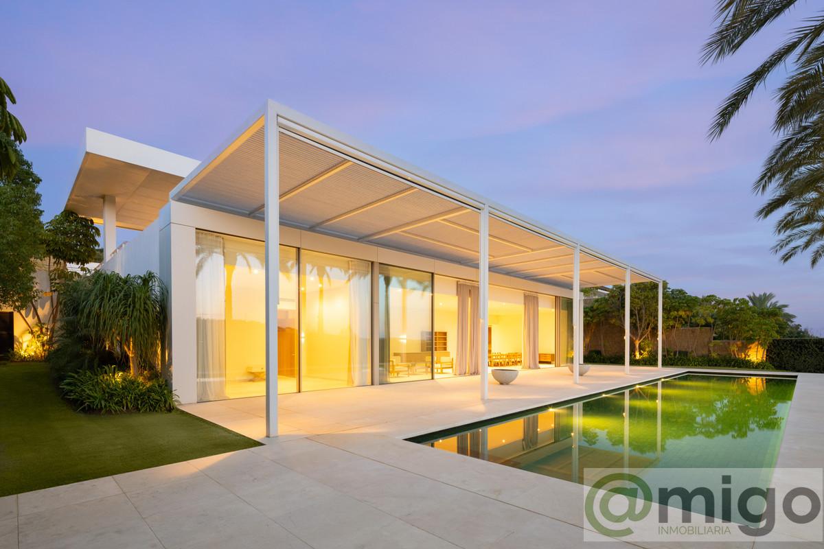 Venta de villa en Casares