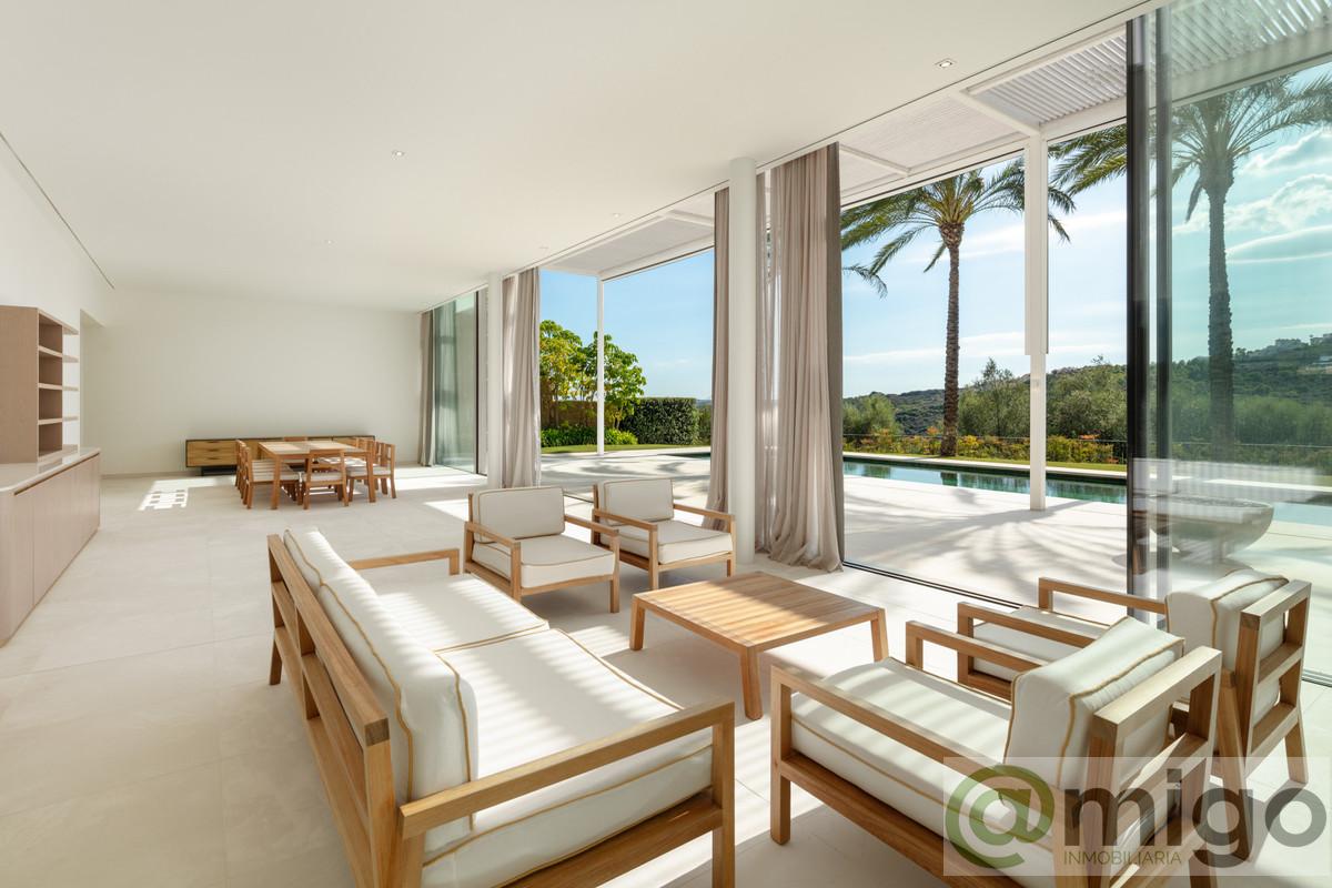 Venta de villa en Casares