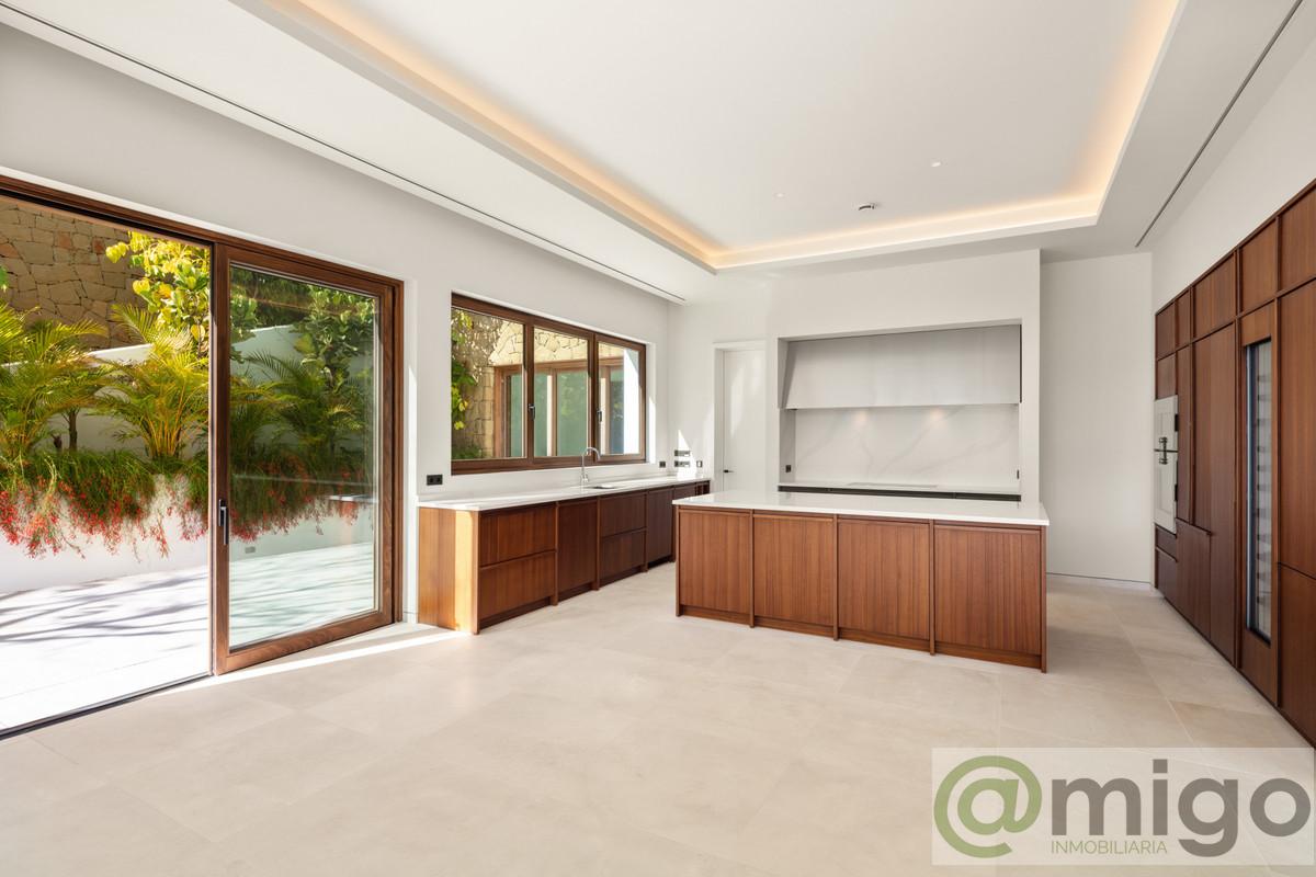 Venta de villa en Casares