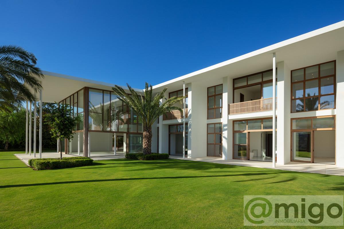 Venta de villa en Casares